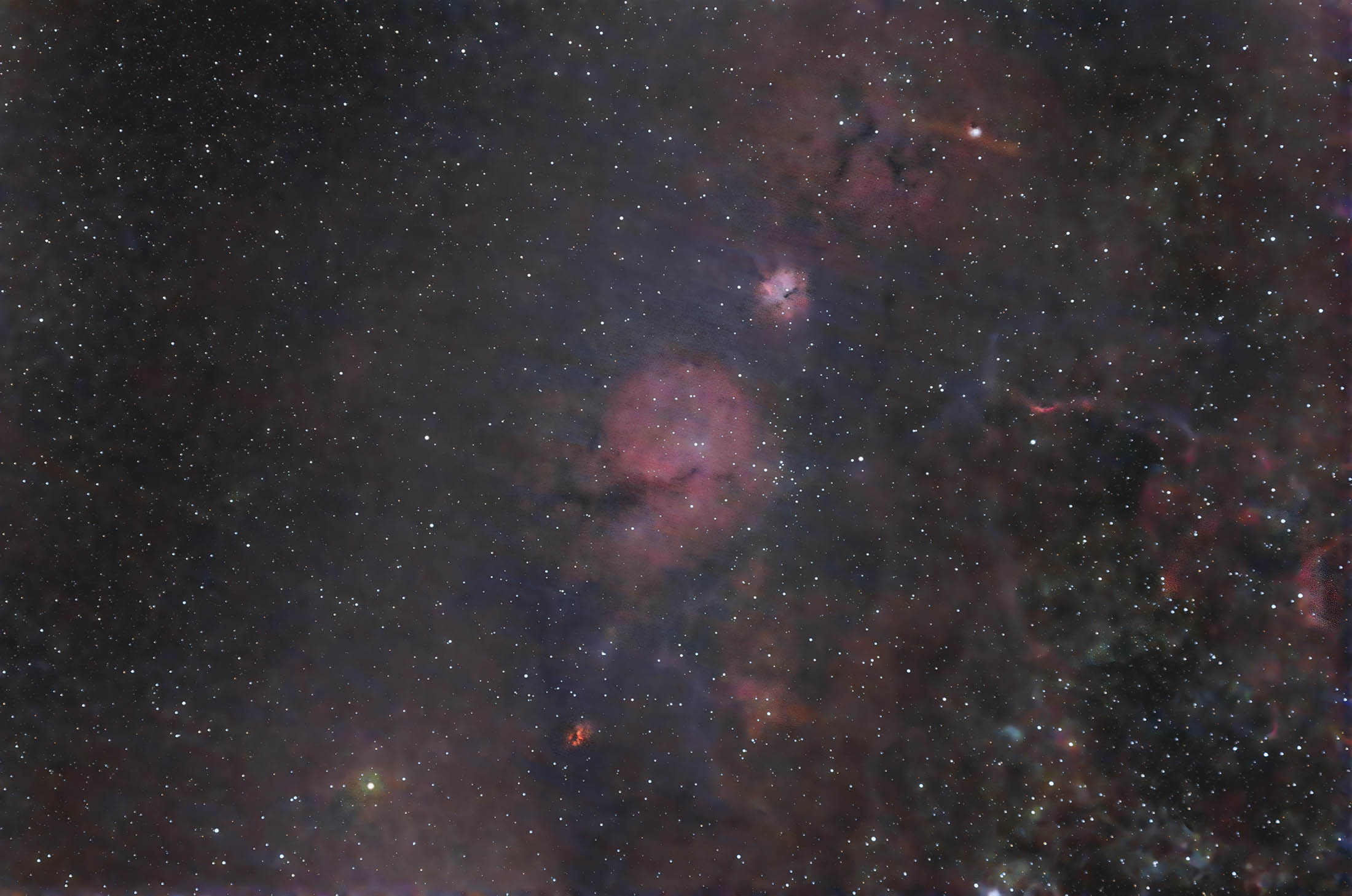 RCW33 星雲